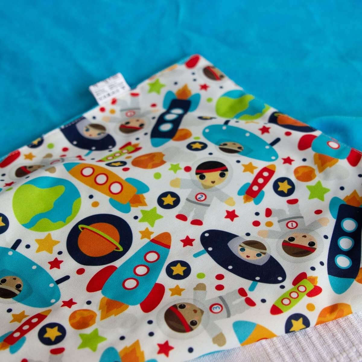 Petit Lulu waschbare Wickelunterlage (50x70 cm) Waschbare Wickelunterlage von Petit Lulu bei wandelwissen.com